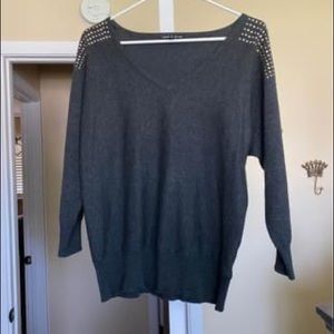 V neck sweater